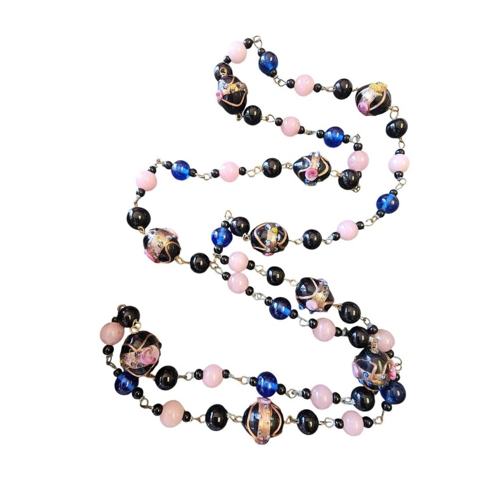 Fabulous Antique Glass and Wedding Cake Beaded Necklace (A5663)